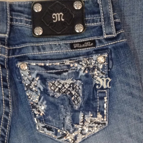 Miss Me silver & rhinestone jeans - Picture 2 of 6
